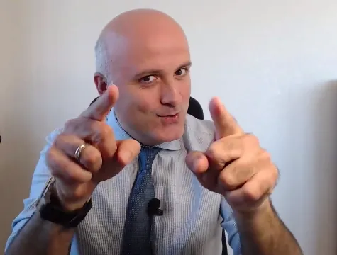 Renato Decarolis durante una diretta video